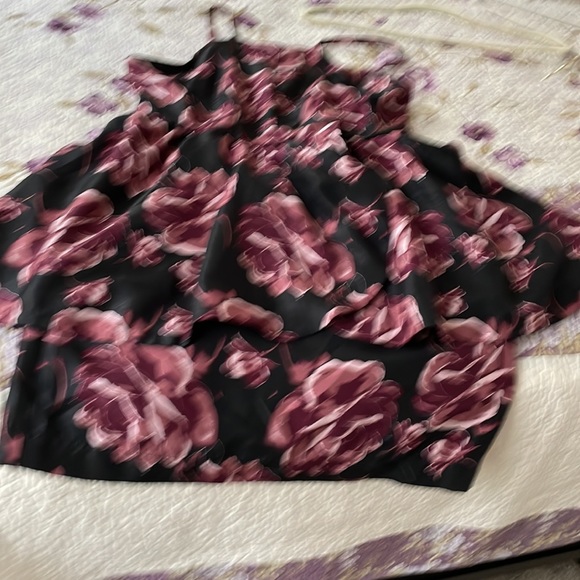 Tank dress w spaghetti straps straight suit with an overall pleading all around. - Picture 4 of 6